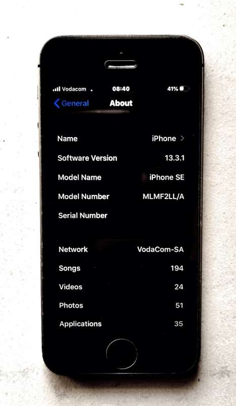 iPHONE SE 64Gb