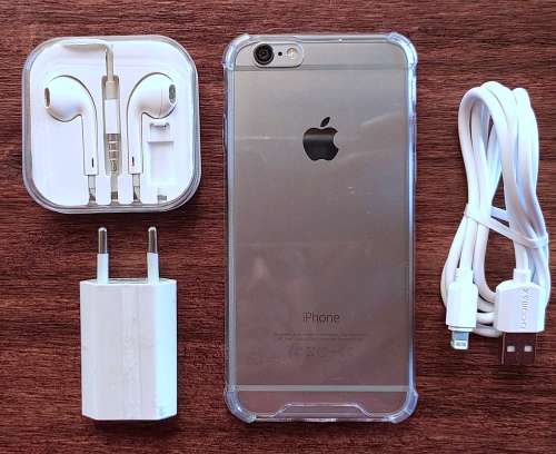 iPHONE 6 - 64GB WITH ACCESSORIES