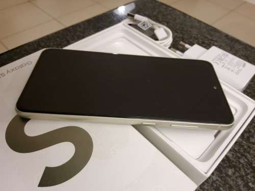 SAMSUNG S21 FE Dual Sim - NEW CONDITION - BOXED