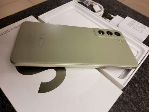 SAMSUNG S21 FE Dual Sim - NEW CONDITION - BOXED