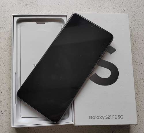 SAMSUNG S21 FE 5G - BOXED