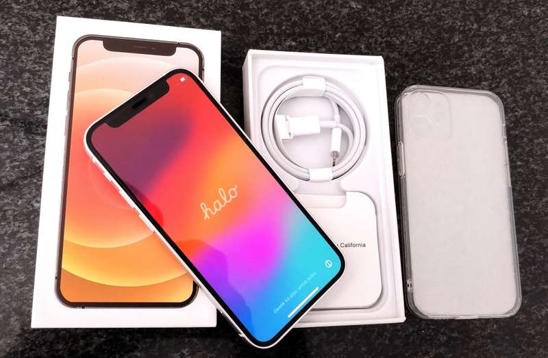 iPhone 12 MINI - 64Gb - LIKE NEW BOXED