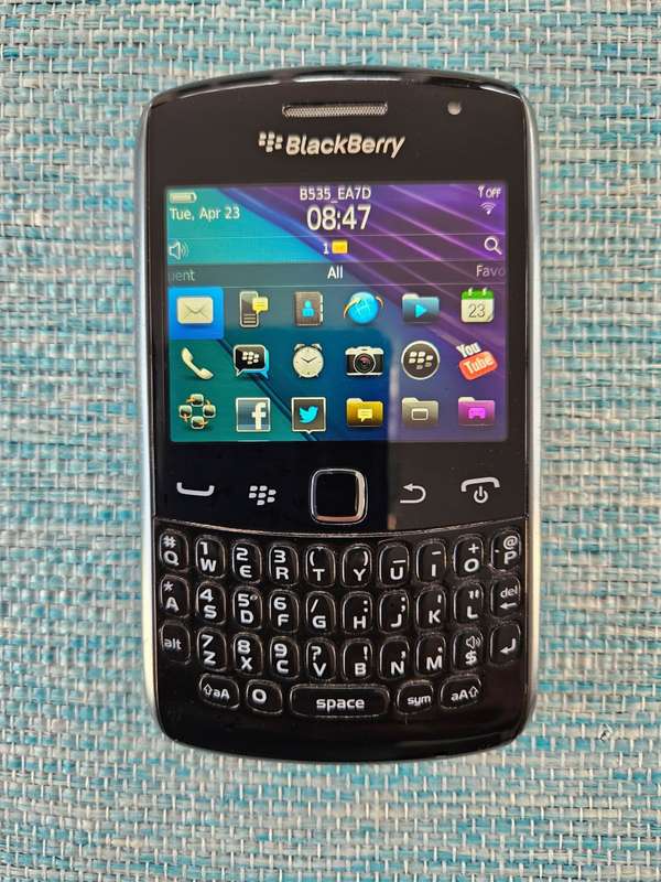 BLACKBERRY CURVE 8520