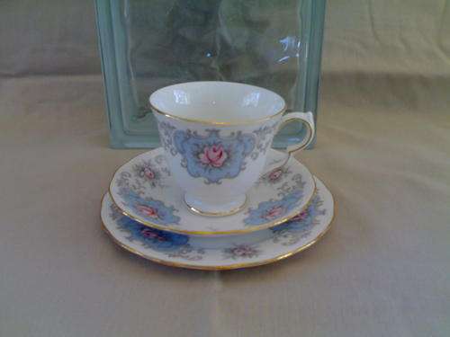 Trio "Queen Anne"