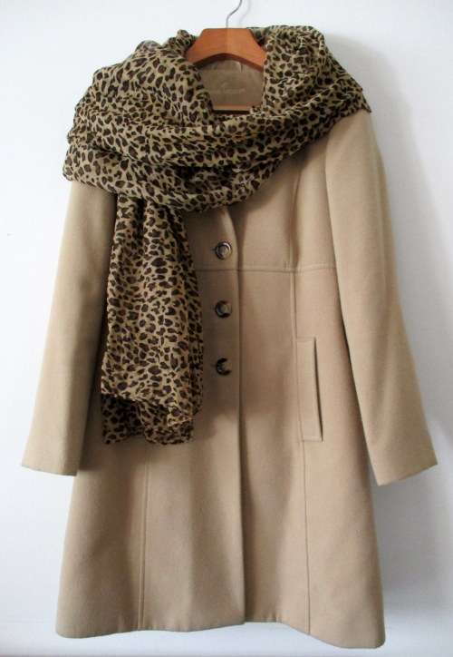 DANIEL HECHTER Camel Melton Coat Size 36