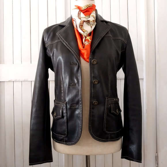 HANG TEN VEGAN LEATHER JACKET - OFF-BLACK