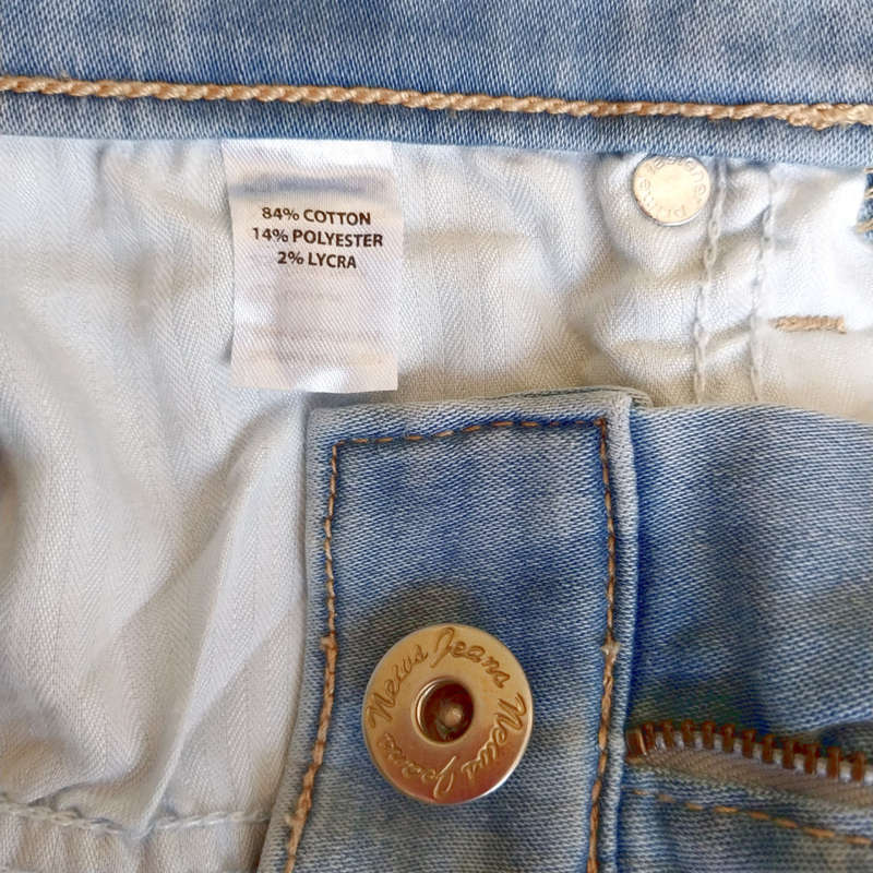 FOSCHINI NEWS DENIM LOW-RISE SUPER SKINNY STRETCH JEANS - LIGHT WASH