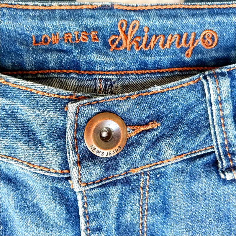 FOSCHINI NEWS DENIM LOW-RISE SKINNY STRETCH JEANS - DARK WASH