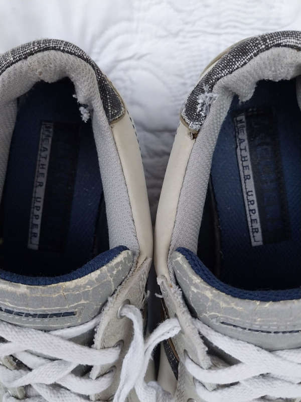 Skechers Unisex Leather Sneakers - Bone & Charcoal