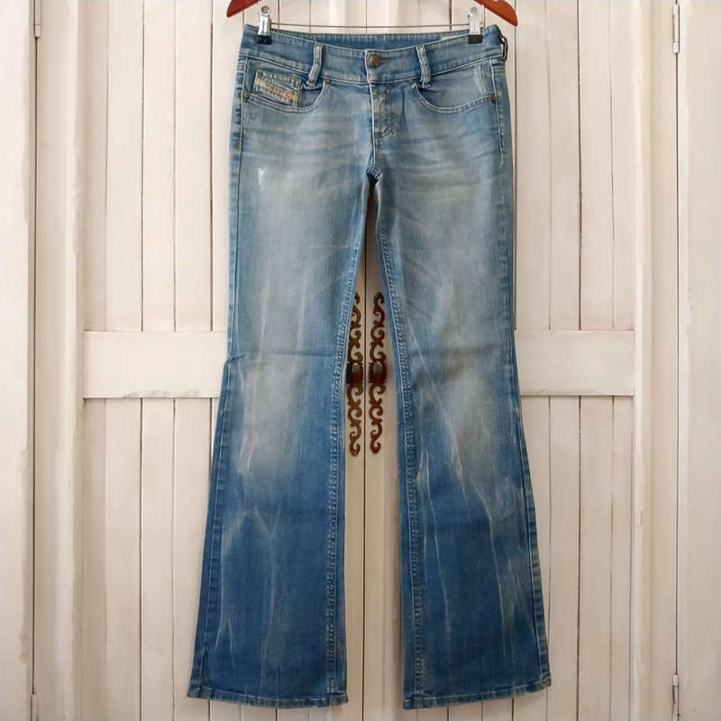 DIESEL LOUVELY MID-RISE STRETCH BOOTLEG JEANS W29 - VINTAGE WASH