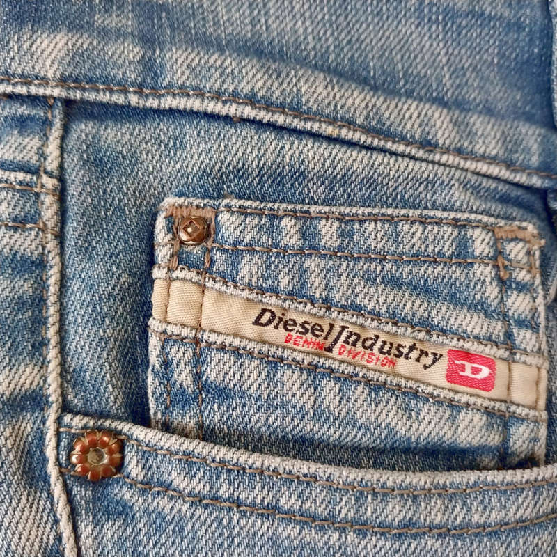 DIESEL LOUVELY MID-RISE STRETCH BOOTLEG JEANS W29 - VINTAGE WASH