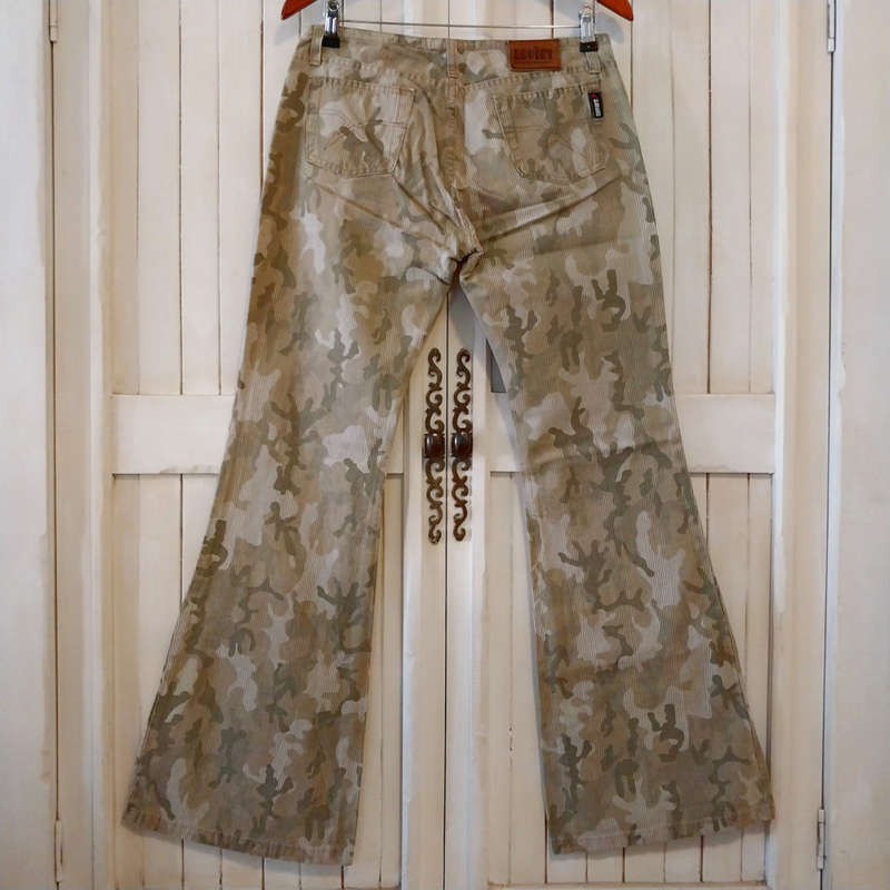 SOVIET LOW-RISE CAMO FLARE LEG JEANS W30 - CAMO