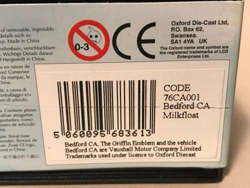 Oxford Diecast 76CA001 Bedford CA milk float in `Unigate` livery