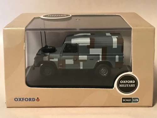 Oxford Diecast 76DEF012 Land Rover Defender Berlin Scheme