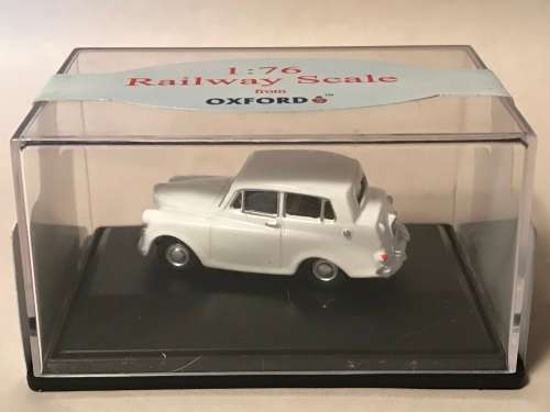 Oxford Diecast 76TM001 Triumph Mayflower in white