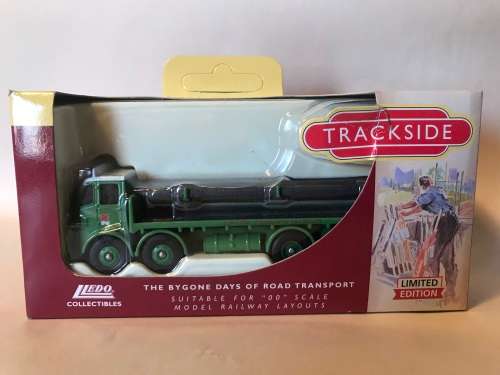 Lledo DG176008 Leyland 8 wheel platform lorry and steel load `Steel Co. of Wales`