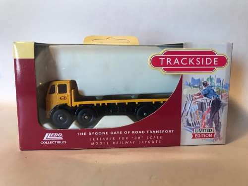 Lledo DG176014.(C) Leyland 8 wheel platform lorry `British Rail`