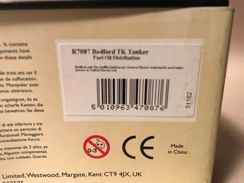 Hornby R7087 Bedford TK Tanker-Fuel Oil