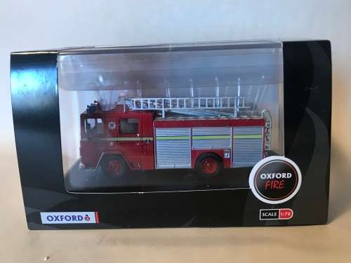 Oxford Diecast 76DN001 Dennis RS Fire Engine London FB (London`s Burning)