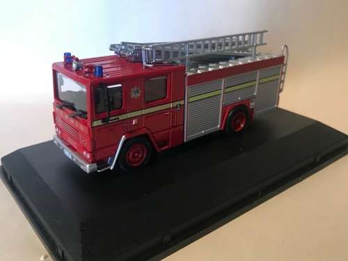 Oxford Diecast 76DN001 Dennis RS Fire Engine London FB (London`s Burning)