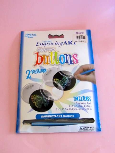 Engraving art - includes 1 engraving tool 2x 2.5cm engraving circles & 3 clear  buttons