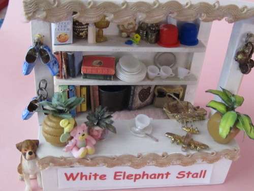 Dollhouse Miniature 1:24" 1/2 scale wooden handmade white elephant stall