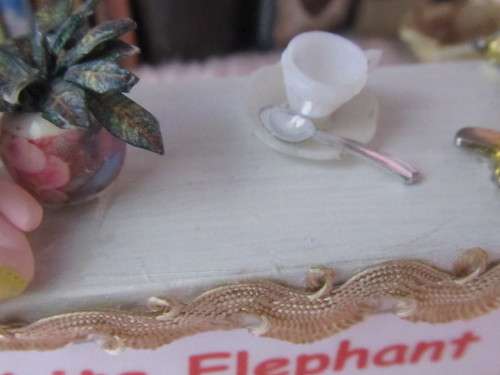 Dollhouse Miniature 1:24" 1/2 scale wooden handmade white elephant stall