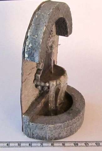 Dollhouse Miniature 1:12" courtyard fountain - hand made and painted