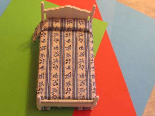 Miniature Dollhouse  1:12" scale - Blue and white bed