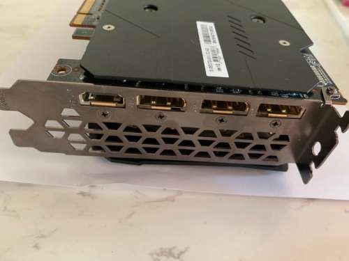 Gigabyte RX 5700 XT 8gb - Read > Fault