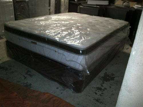 New Restonic Queen/Double Size Eurotop Base and Mattress Set