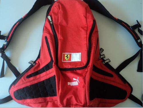 R1 NO RESERVE!!!!AWESOME AUTHENTIC FERRARI/PUMA WRAPAROUND BACKPACK!!!!! R1 NO RESERVE!!!