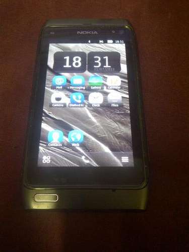 Nokia N8