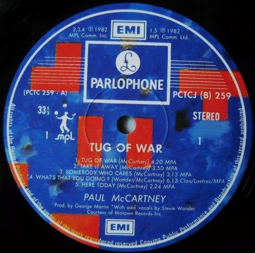 PAUL MC CARTNEY - TUG OF WAR - LP - SOUTH AFRICA - EXC / VG+  - WITH COLOUR INNER