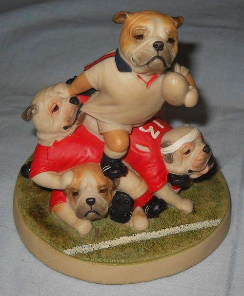 BULL DOG PUPPIES-Robert Harrop-UP AND UNDERS-CERAMIC FIGURE GROUP-EXCELLENT CONDITION