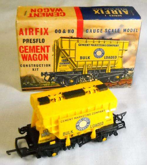 AIRFIX-CONSTRUCTION KIT / SERIES 1-CEMENT WAGON-HO-TRAIN-LOVELY CONDITION