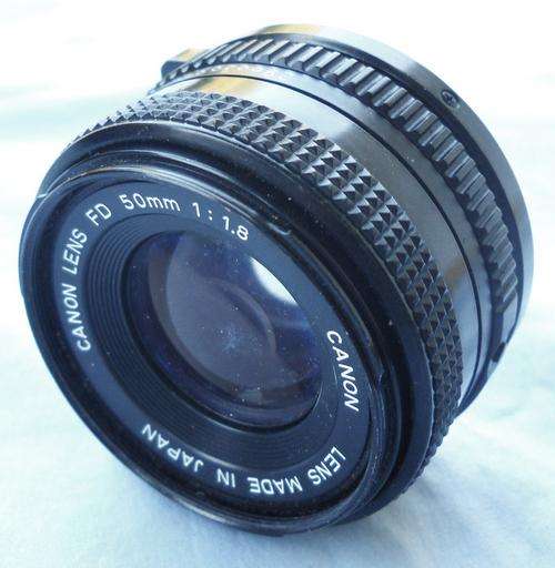 CAMERA LENS-CANON-FD 50 mm 1.8-EXCELLENT CONDITION