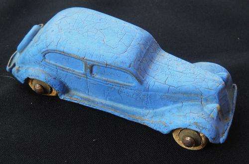 1930's-SEIBERLING-RUBBER TOY FORD CAR