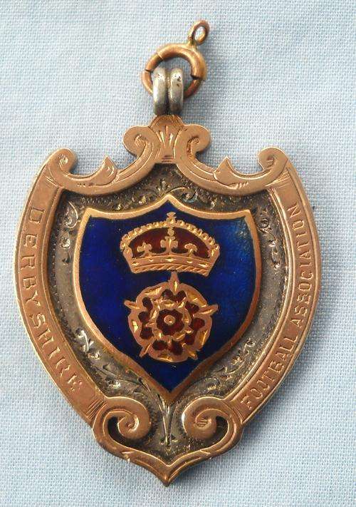 GOLD & SILVER 1913 AWARD MEDAL-DERBYSHIRE FOOTBALL ASSOCIATION DIV CUP-EXCELLENT CONDITION-11 GRAMS