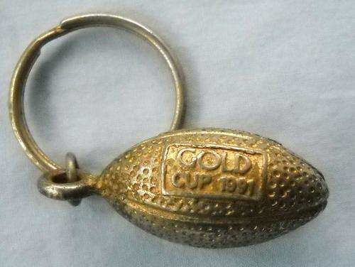 1990 YARDLEY GOLD CUP KEYRING-EXCELLENT CONDITION-KEY RING