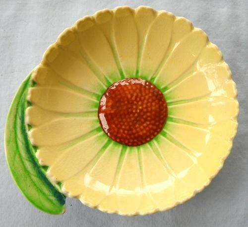 CARLTONWARE PIN DISH-YELLOW SUNFLOWER-10CM LONG-EXCELLENT CONDITION-CARLTON WARE