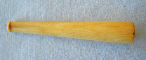 VINTAGE CIGARETTE HOLDER-HAND CARVED-BONE-VERY GOOD CONDITION