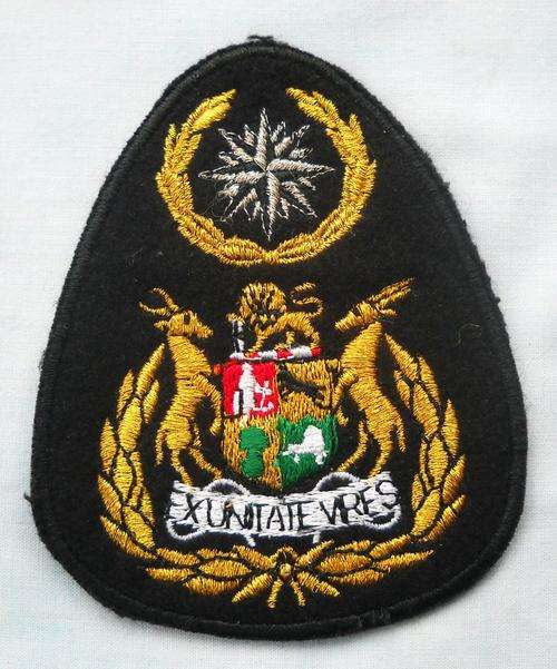 RECCE-SERGEANT MAJOR / WO 1 BADGE-COPY-SPECIAL FORCES-BLACK BACKGROUND-EXCELLENT CONDITION