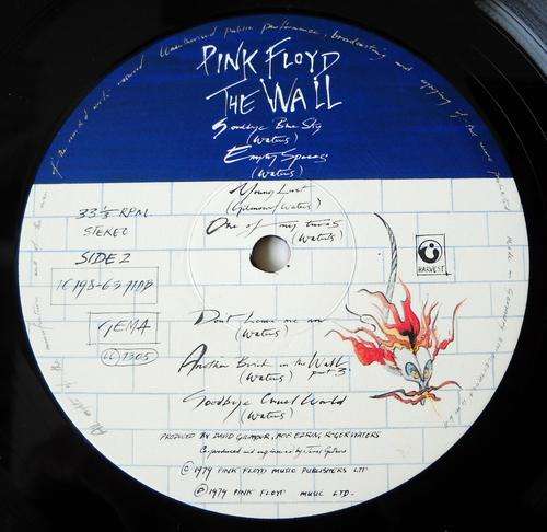 PINK FLOYD-THE WALL-DOUBLE LP-GATEFOLD COVER-EXCELLENT CONDITION