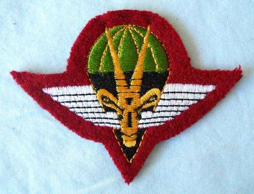 SOUTH WEST AFRICA PARACHUTE BATTALION EMBROIDERED BERET BADGE-EXCELLENT CONDITION