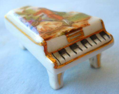 LIMOGES-FRANCE-GILDED MINIATURE GRAND PIANO ORNAMENT-EXCELLENT CONDITION