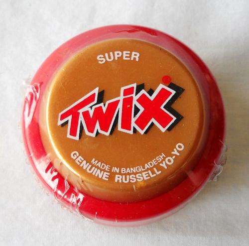 VINTAGE YO-YO-RUSSELL PROMOTIONS-TWIX-c1980s-UNUSED EXCELLENT CONDITION IN SEALED WRAPPING