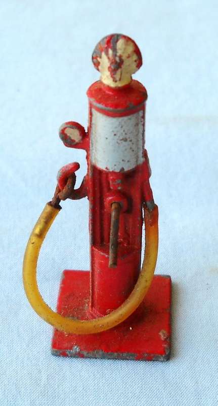 MECCANO-DINKY TOYS-EARLY SHELL PETROL PUMP-MADE IN ENGLAND-c1920s-VERY GOOD CONDITION