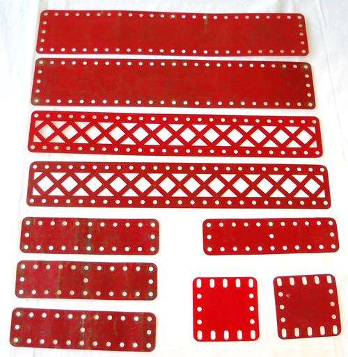 10 ASSORTED PIECES OF MECCANO-RED-VERY GOOD CONDITION