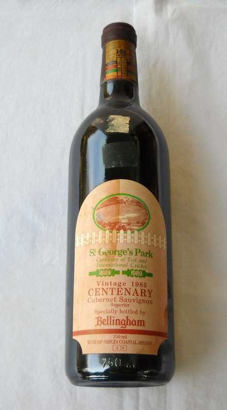 COMMEMORATIVE CRICKET BOTTLE-1985-CABERNET SAUVIGNON WINE-1889-1989 CENTENARY-SUPER CONDITION